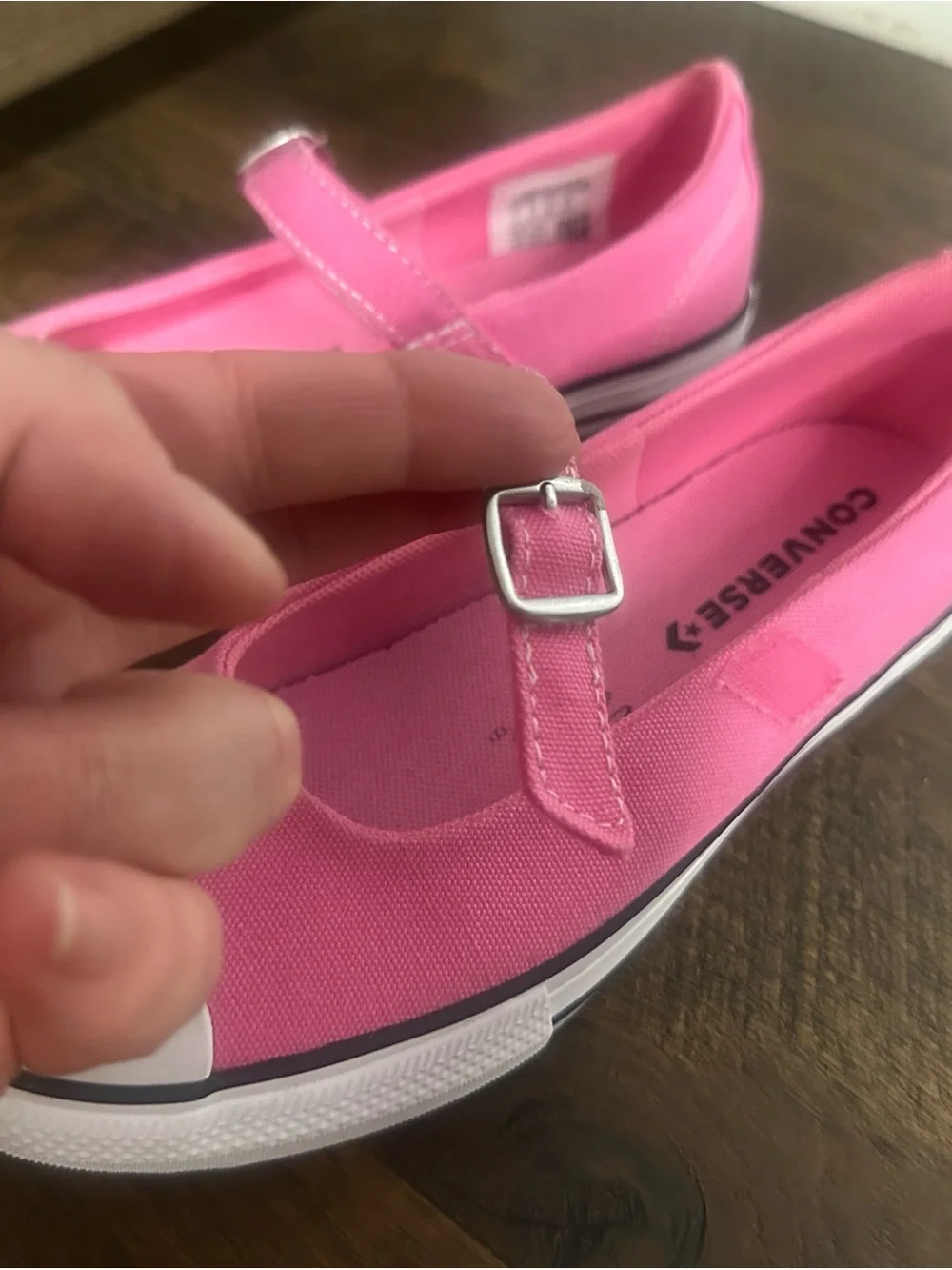 Converse bright pink